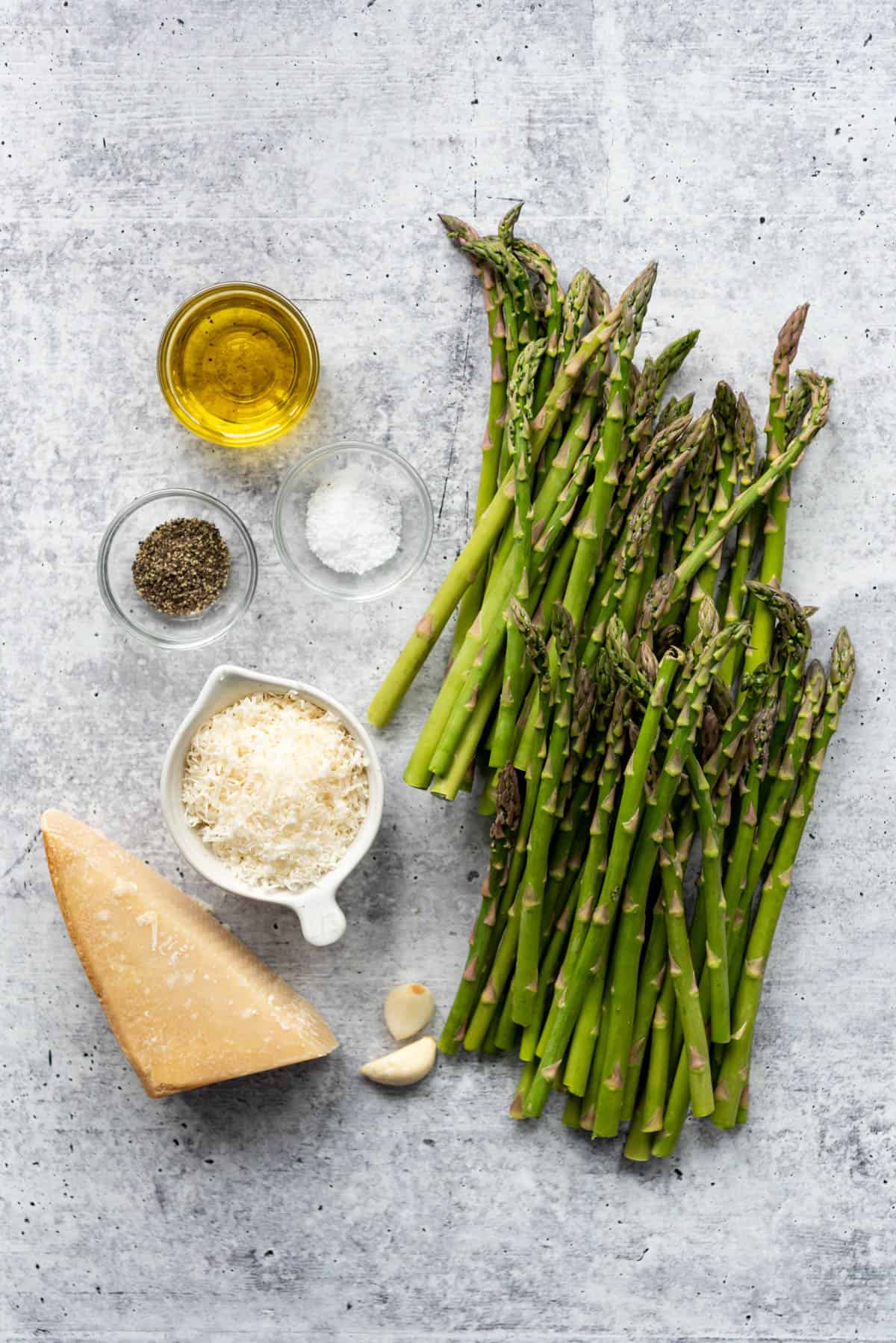 Ingredients for making air fryer asparagus.