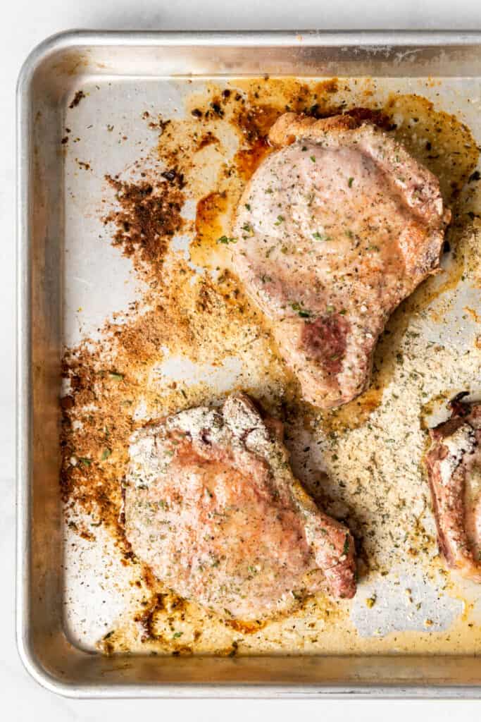 Baked Ranch Pork Chops - Easydinnerrecipes.com