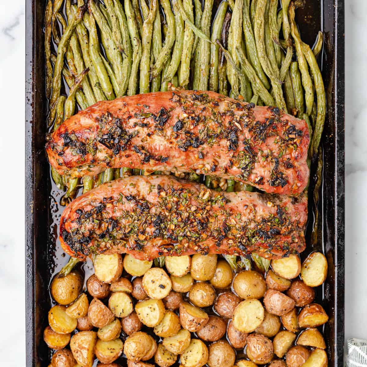 Steam Oven Sheet Pan Dinner: Pork Tenderloin with Courgettes, Peppers and  Green Olive Salsa - Steam & Bake