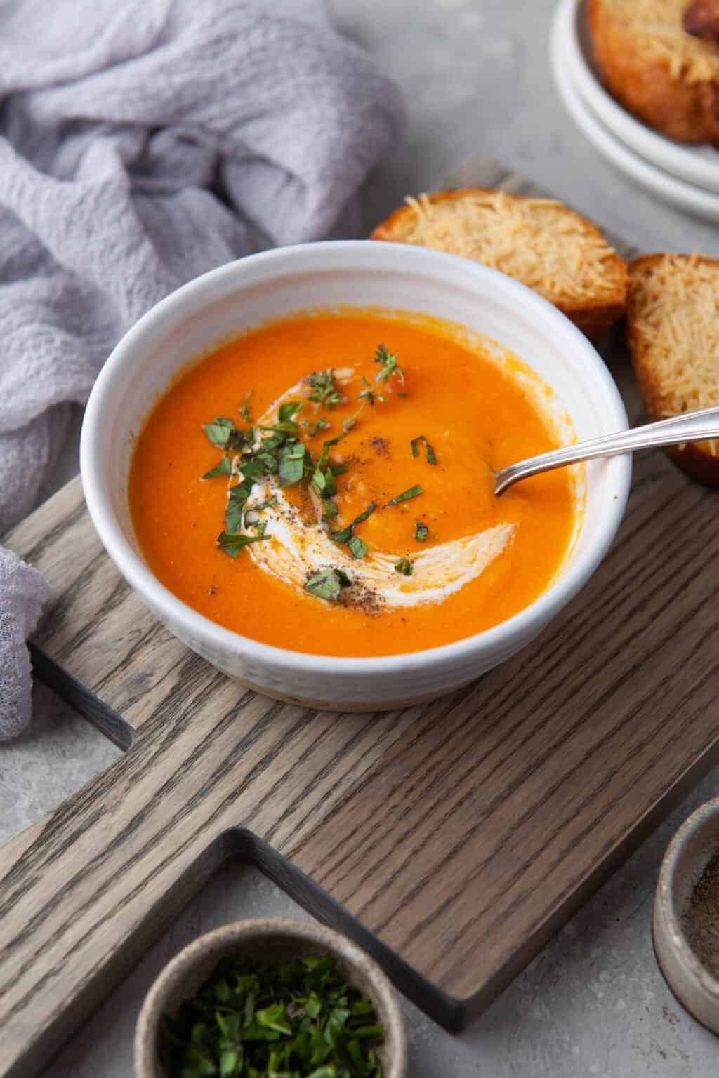 Instant Pot Tomato Soup
