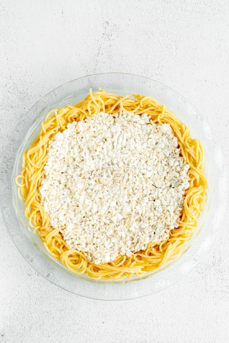 Easy Spaghetti Pie - easydinnerrecipes.com