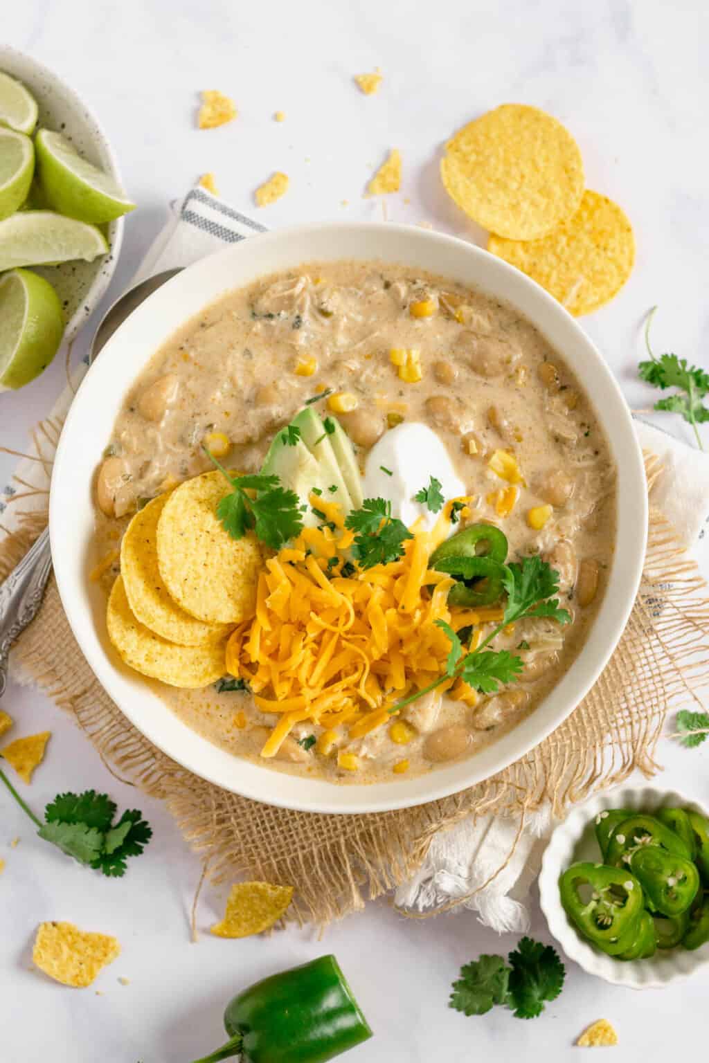 Crock Pot White Chicken Chili Easydinnerrecipes Com   Crock Pot White Chicken Chili 7 1024x1536 