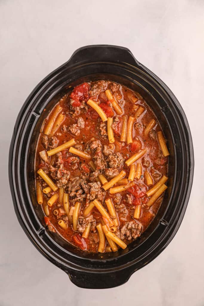 Easy Crock Pot Baked Ziti - easydinnerrecipes.com